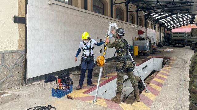 Formación de miembros del Ministerio de Defensa en Salamanca