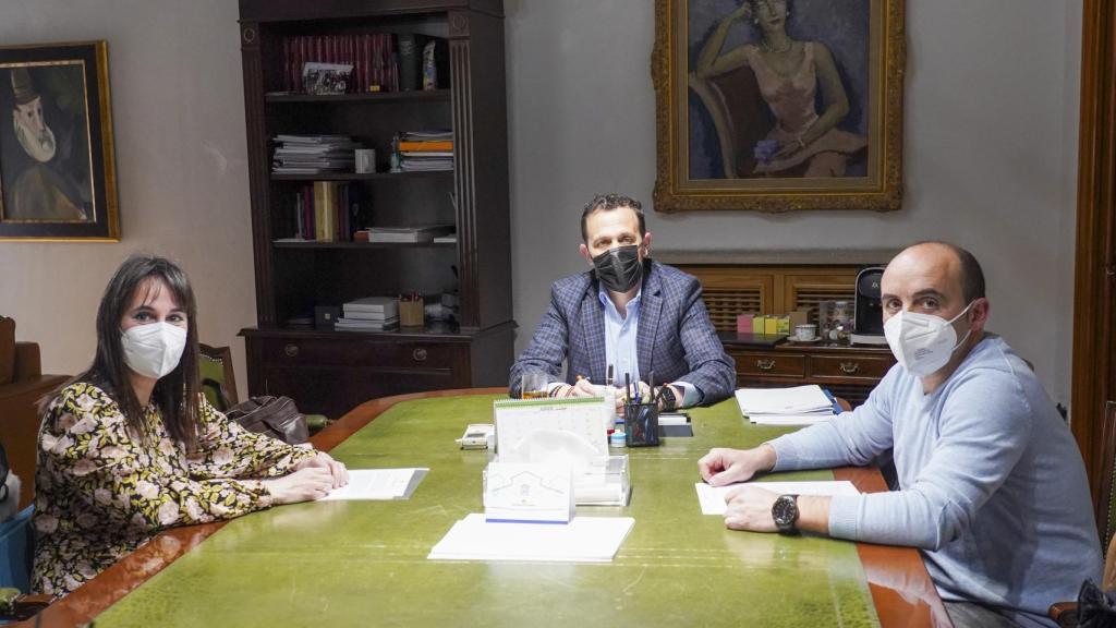Reunión de Conrado Íscar con miembros de Acecale