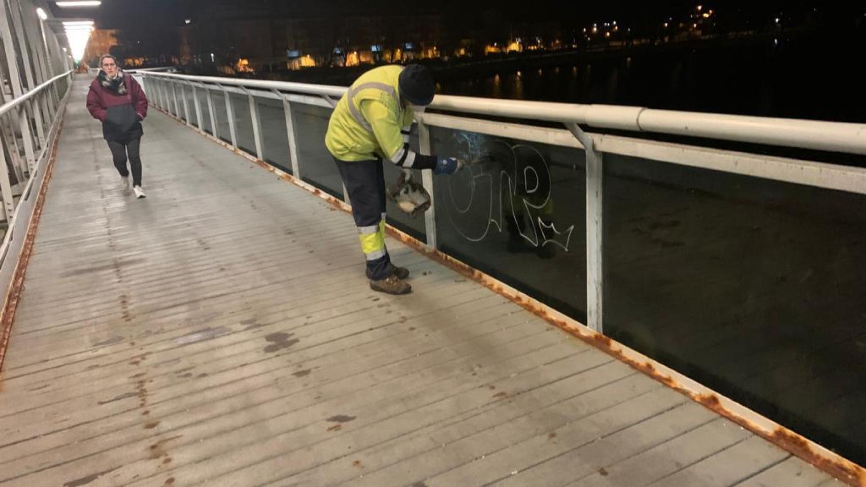 Limpieza de pintadas en Zamora