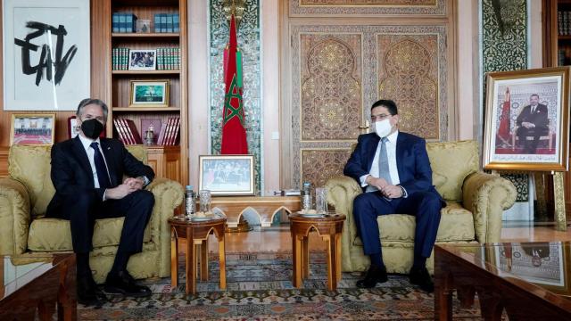 El secretario de Estado de EEUU, Antony Blinken, durante su encuentro en Rabat con Nasser Bourita, ministro de Exteriores de Marruecos.