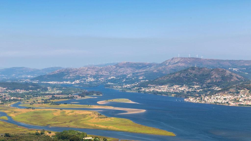 Vista del río Miño desde Santa Tecla, A Guarda.