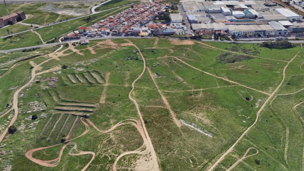 Terrenos de la futura Expo de Málaga y zona donde se localizan las nuevas naves industriales.