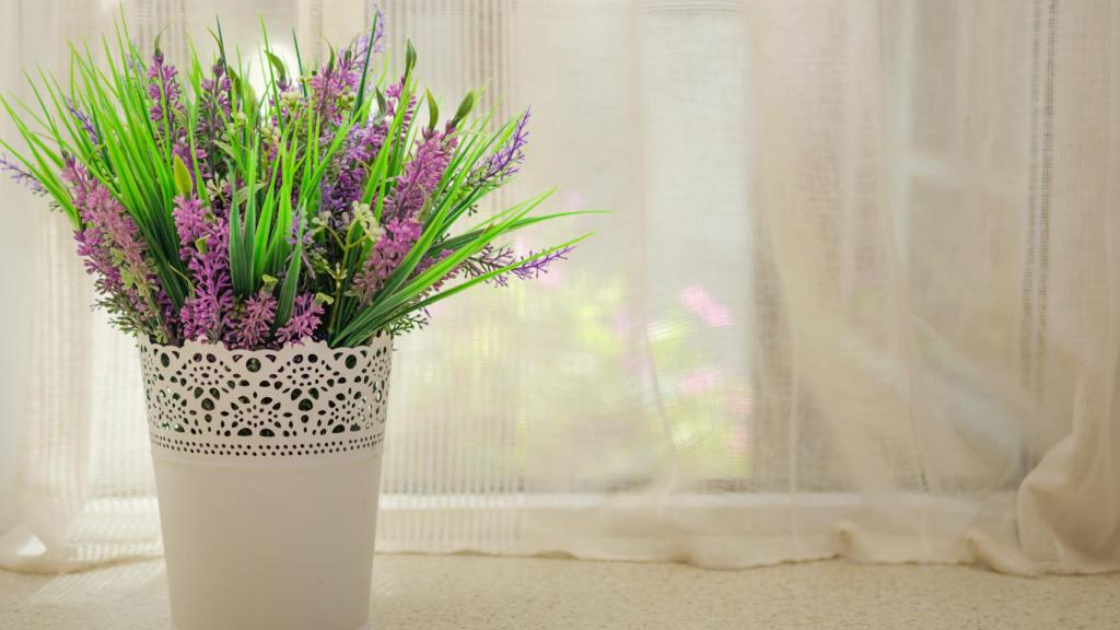 Flores artificiales de lavanda.