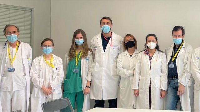 Investigadores del Centro de Investigación del Cáncer, con mascarilla