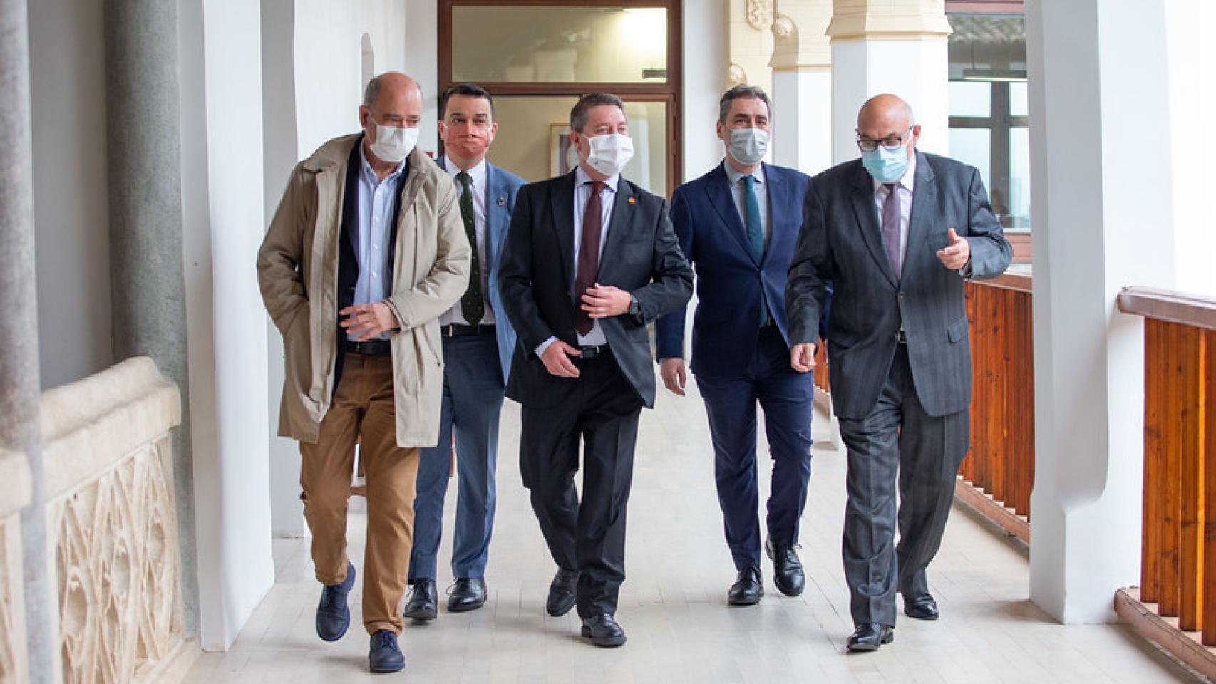 García-Page suspende de manera indefinida el canon sobre el agua en Castilla-La Mancha