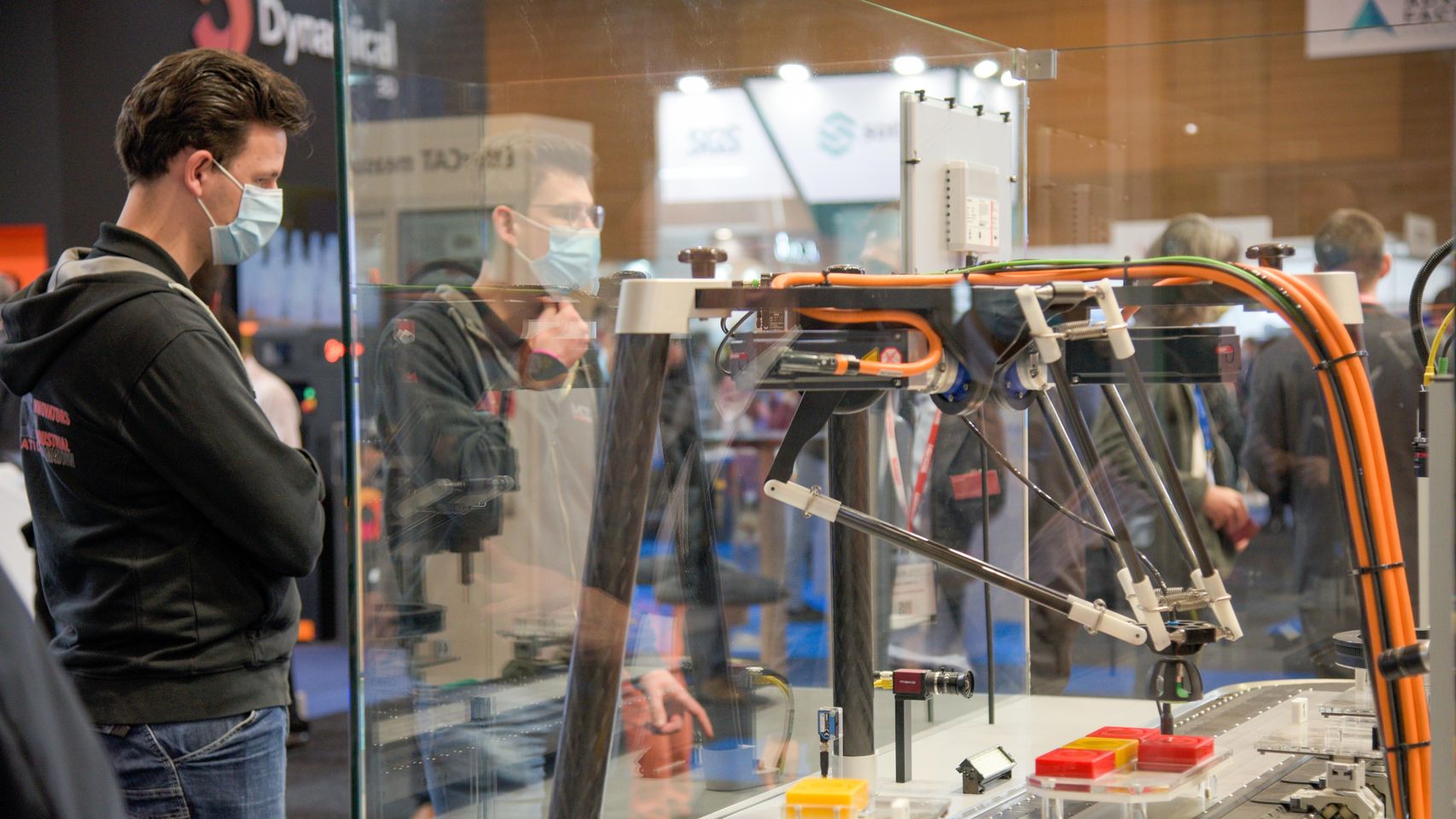 Una de las soluciones de robotización en entornos industriales presentada durante Advanced Factories 2022.
