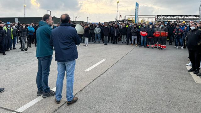 Concentración este miércoles a las puertas de la refinería.