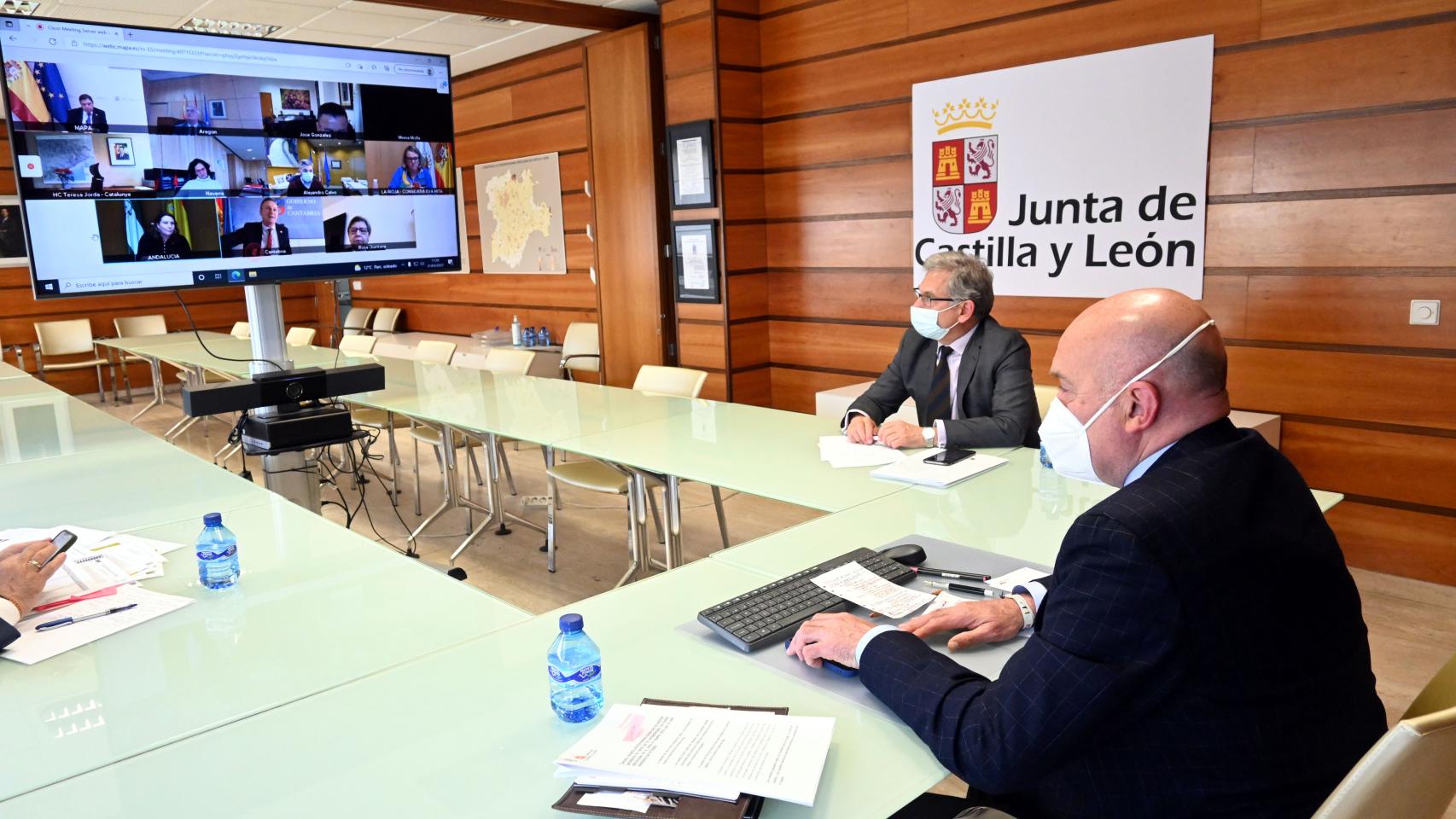 Jesús Julio Carnero en una videoconferencia