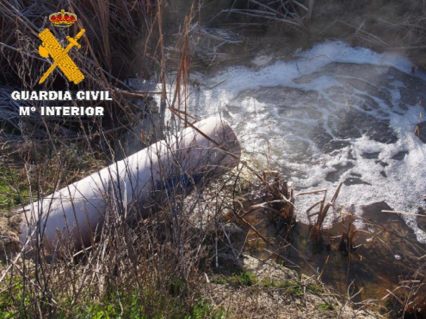 La Guardia Civil vincula el vertido de Hornillos de Eresma con una empresa de Olmedo