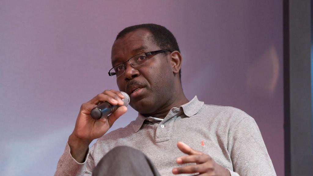 Louis Philippe Dalembert recibe el galardón por 'Milwaukee Blues'. Foto: Georges Seguin (CC BY-SA 3.0)