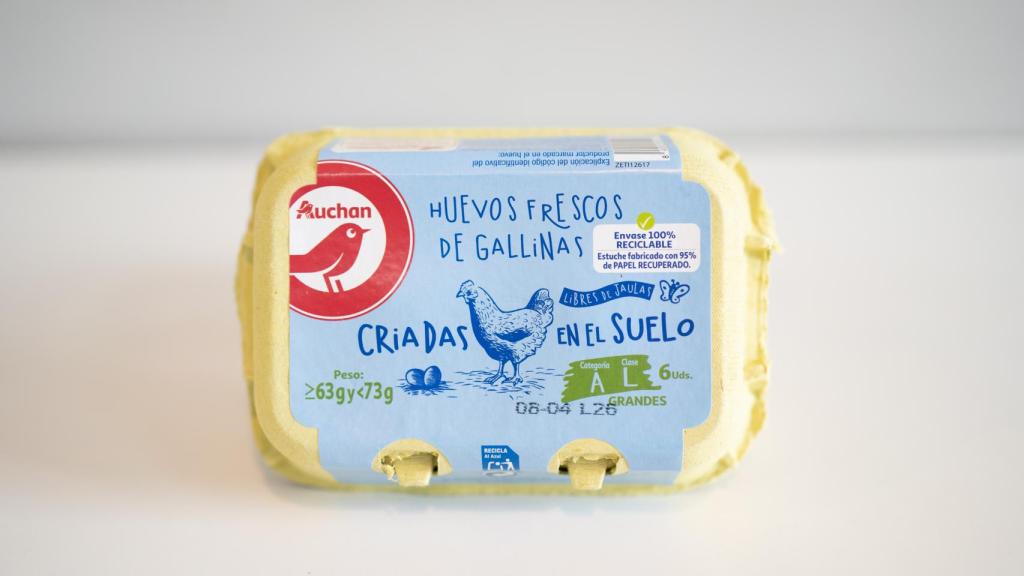 El paquete de seis huevos de Alcampo.