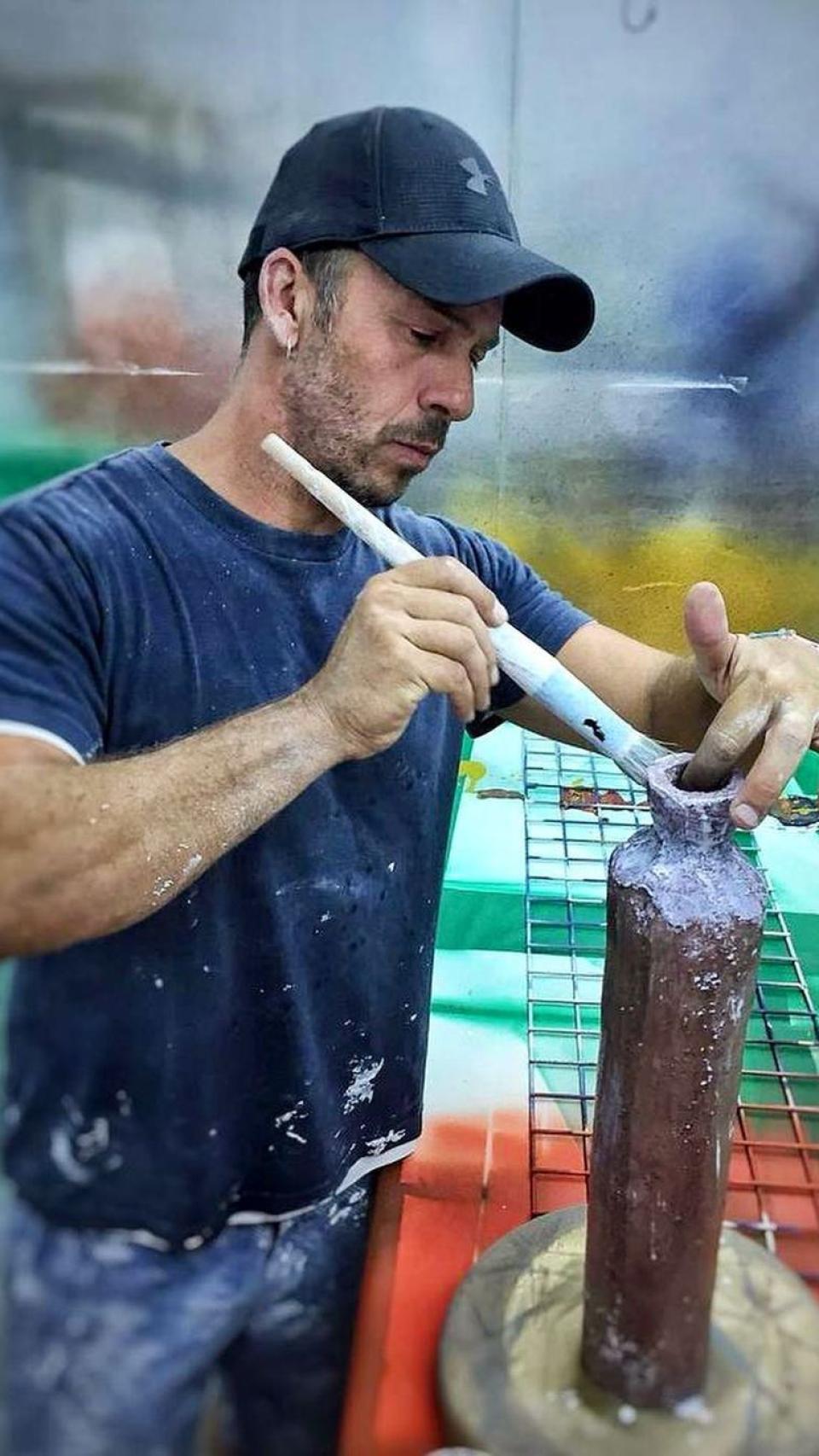 Nacho Palau ejerciendo de escultor en sus redes sociales.