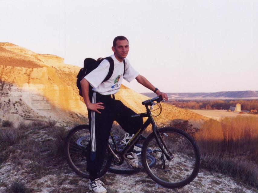 Luis en bicicleta