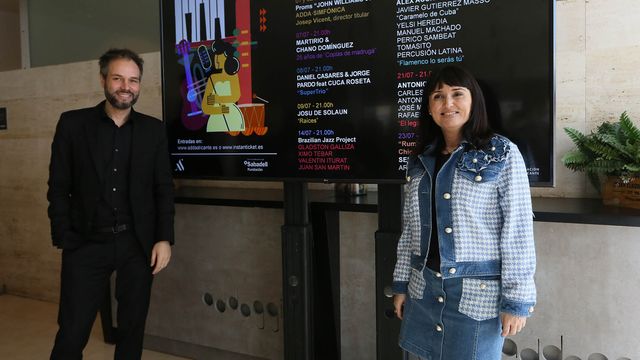 Josep Vicent y Julia Parra, en la presentación de Fijazz en Alicante.