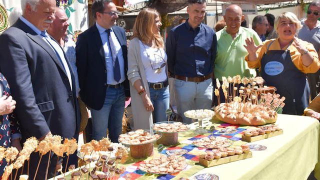 Degustaciones y demostraciones en la Feria del Queso de Hinojosa, en la de 2019