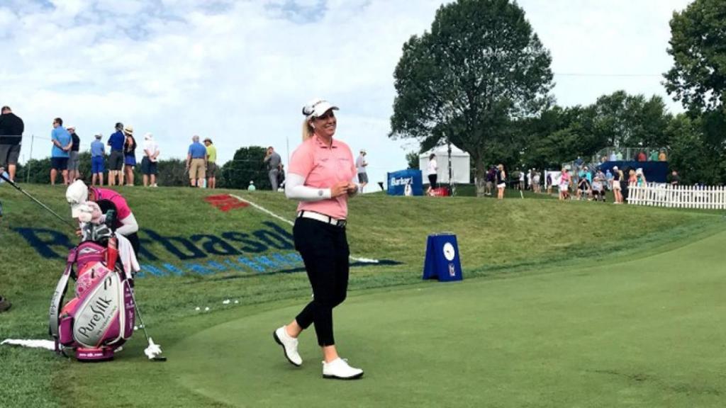 Brittany Lincicome durante un torneo de golf