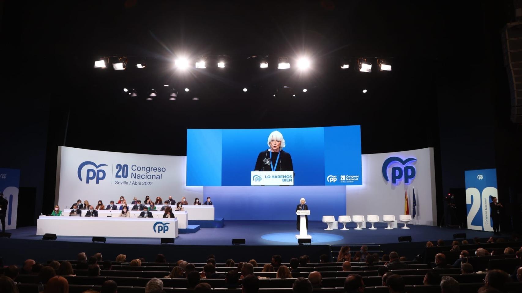 El XX Congreso Nacional del PP en Sevilla, en imágenes