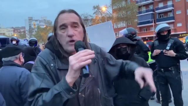 Lluvia de zascas al exterrorista independentista Fredi Bentanachs: El genocidio es el nuestro, no lo de Ucrania