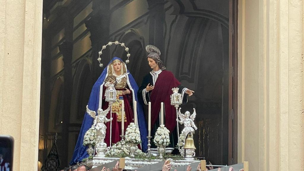 Salida de la Virgen del Mayor Dolor.