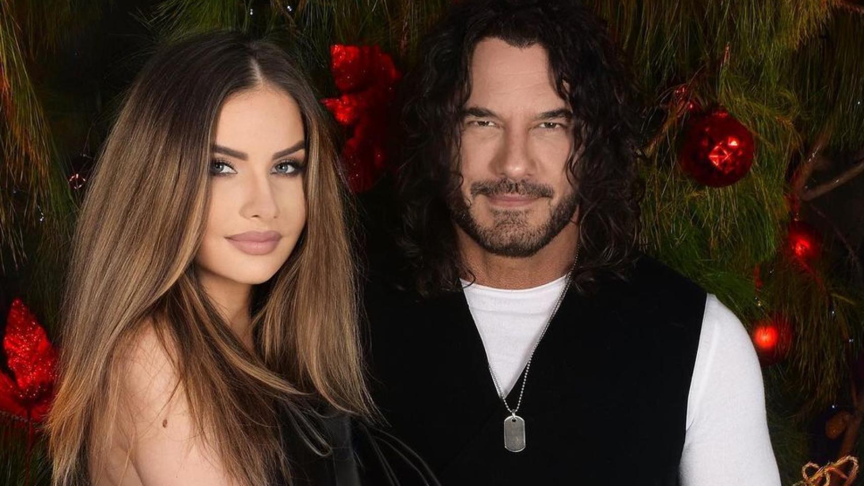 Mario Cimarro y su pareja, Bronislava, en una imagen de sus redes sociales.