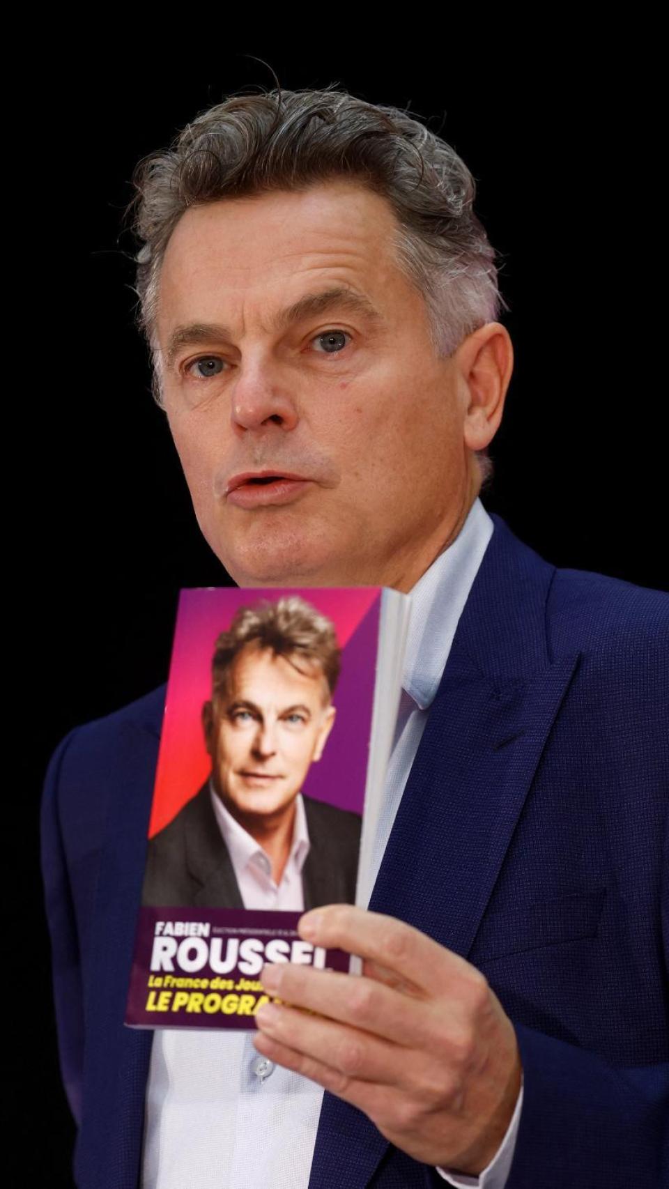 Roussel, el comunista de las presidenciales francesas que está a favor de la energía nuclear