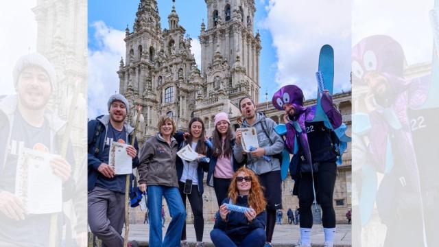 Influencers a su llegada a Santiago