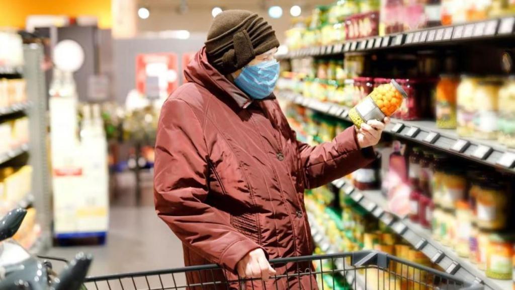 Con la inflación, muchos pierden mucho (y algunos ganan)