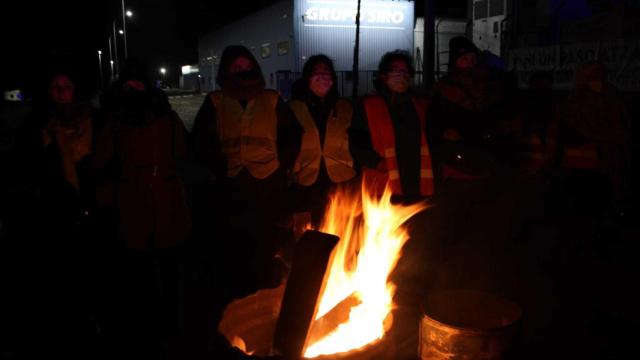 Protestas a las puertas de la fabrica de Siro en Toro (Zamora)