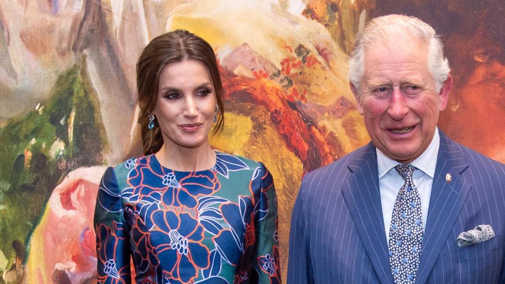 En marzo de 2019, Letizia lució un peinado 'messy' que recordaba a los estilismos de Meghan Markle.