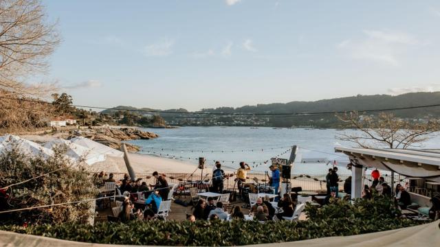 Las vistas de Fogar de Santiso, a un paso de la playa de Menduiña.