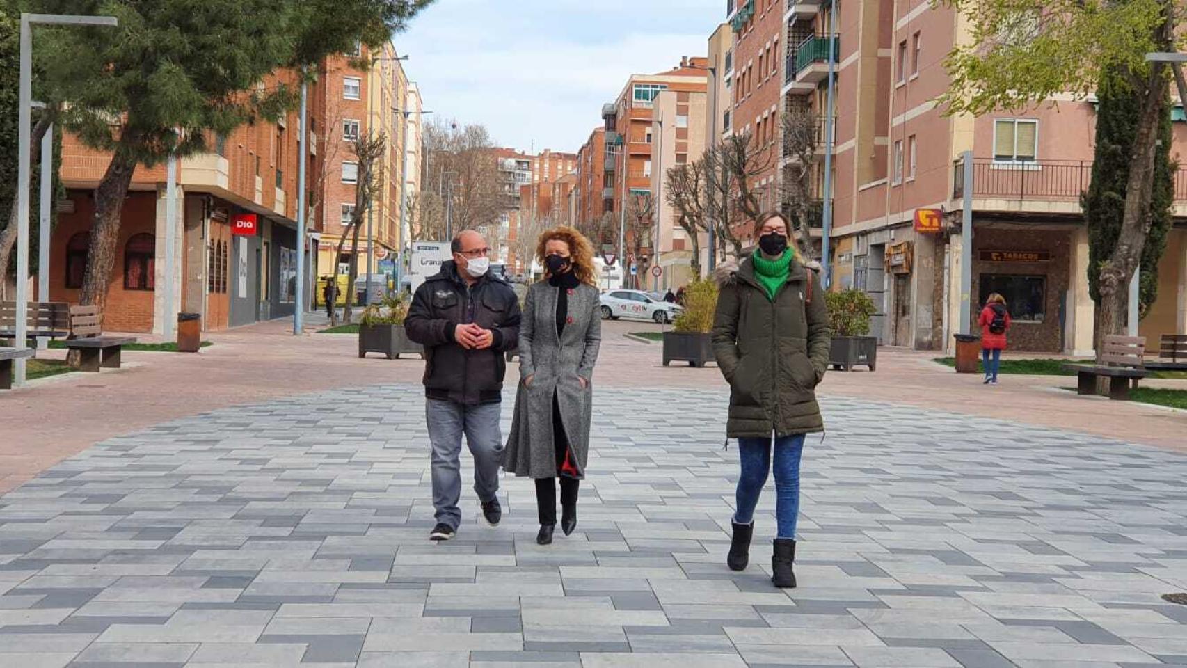 La concejala de Familia e Igualdad de Oportunidades, Ana Suárez, visita Garrido