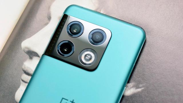 El OnePlus 10 Pro es un poderoso móvil Android con Hasselblad en la fotografía