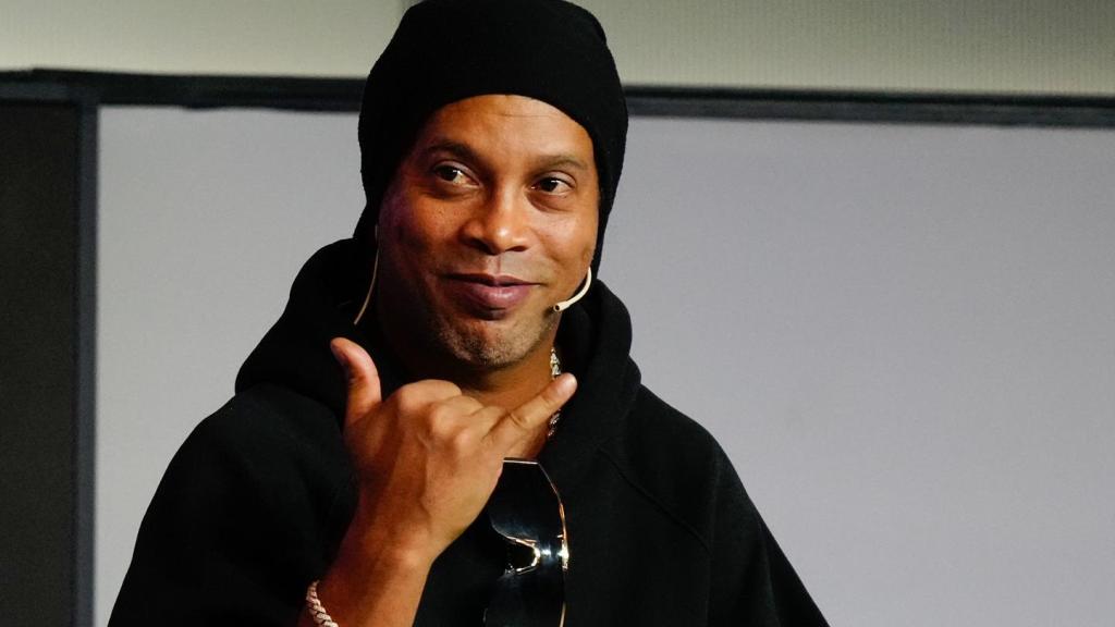 Ronaldinho, durante la presentación del videojuego Metasoccer