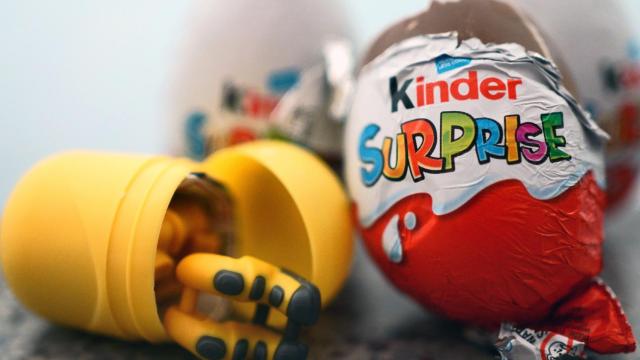 Huevos Kinder retirados por la empresa Ferrero.