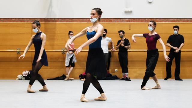 Ensayo de las bailarinas de la Compañía Nacional de Danza.