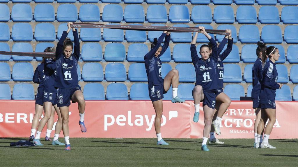 Entrenamiento de la selección española absoluta en el Rico Pérez, este miércoles.