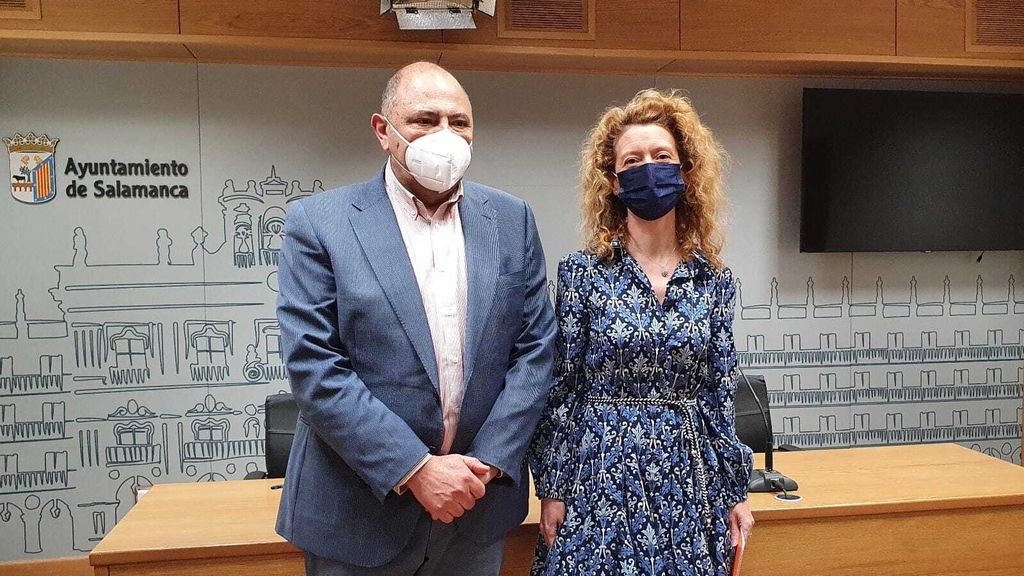 la La concejala Ana Suárez y el presidente de la Federación Aspace Castilla y León, Alberto Martín