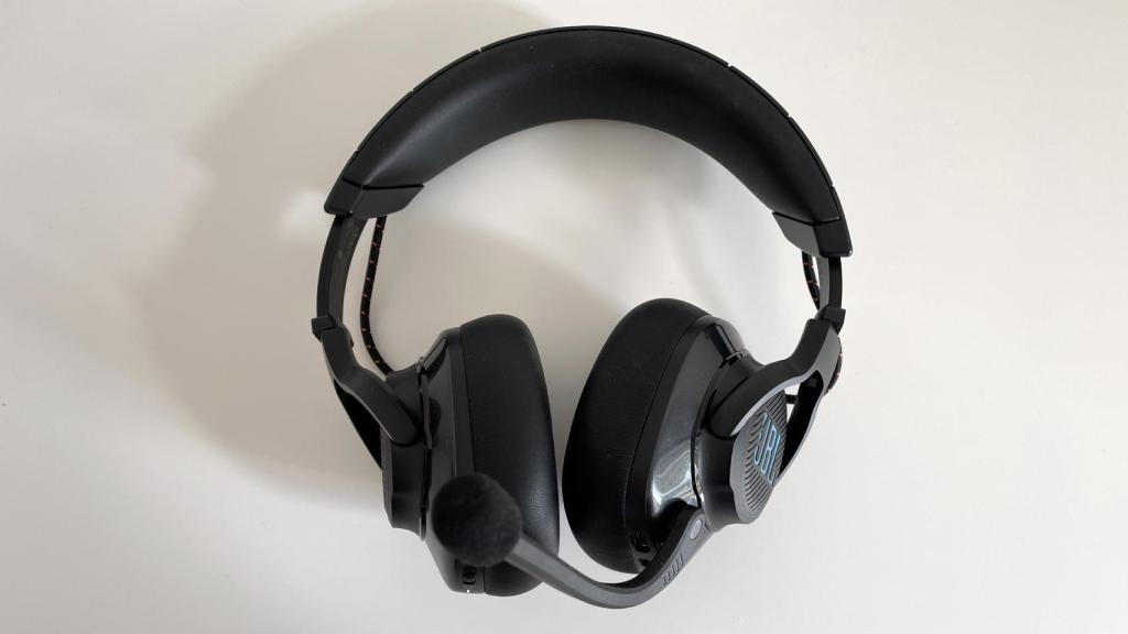 Los JBL Quantum 610 Wireless ofrecen una gran autonomía.