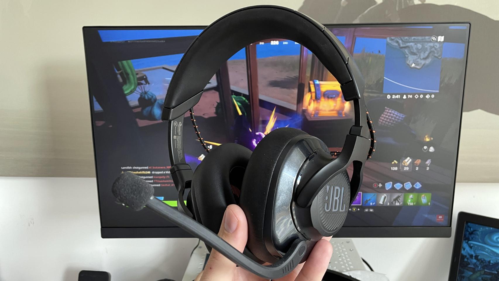Así son los auriculares gaming JBL Quantum 610 Wireless.