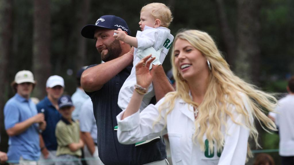 Jon Rahm, su hijo Kepa y su mujer Kelley Cahill.