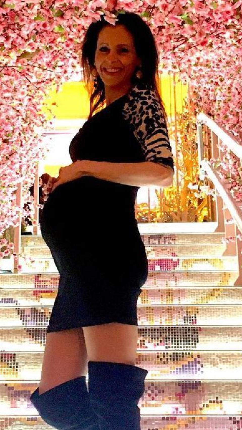 Yolanda Font, en avanzado estado de gestación, en una imagen de sus redes sociales.