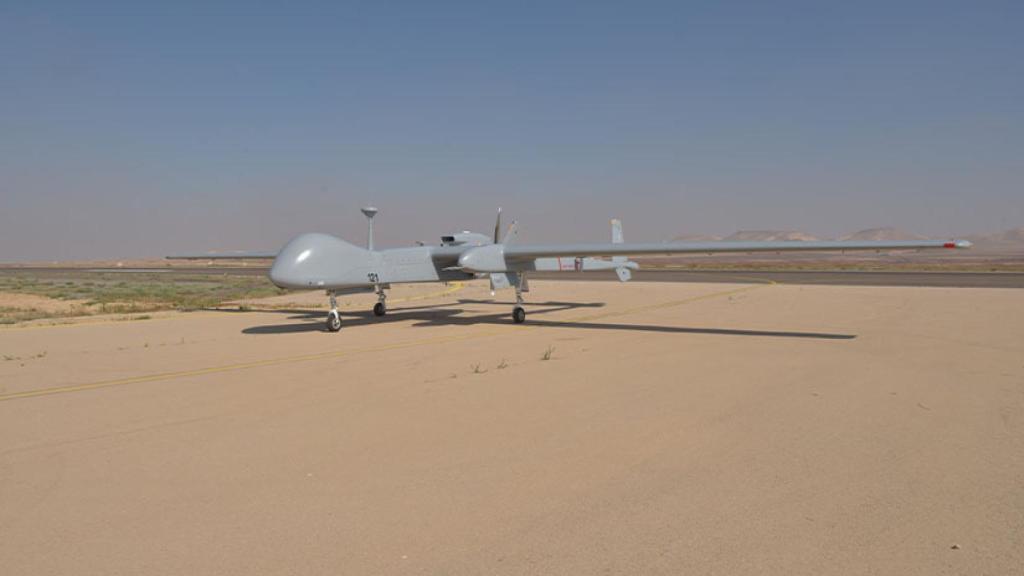 Primer IAI Heron TP en volar, julio de 2020