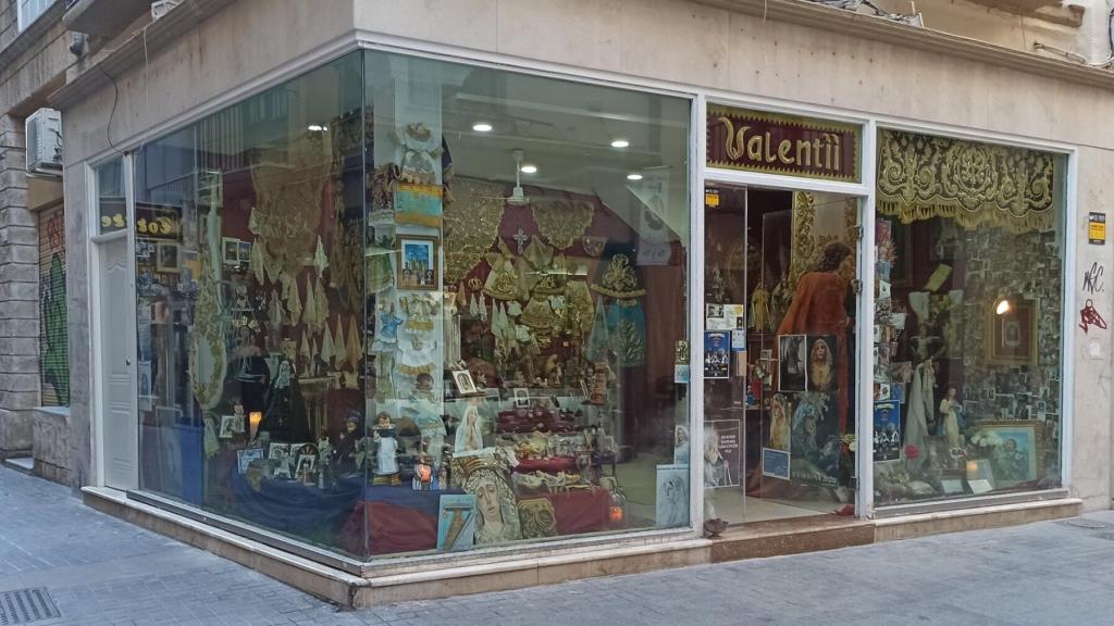 Los escaparates de Valentii no dejan indiferente a nadie.