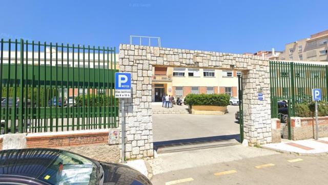 Fachada del colegio San José, en Málaga.