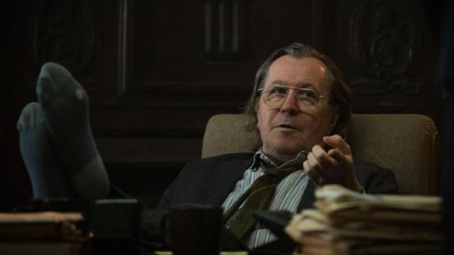 Gary Oldman protagoniza 'Slow Horses', una serie de Apple TV+ con la que regresa a la televisión como protagonista 20 años después.