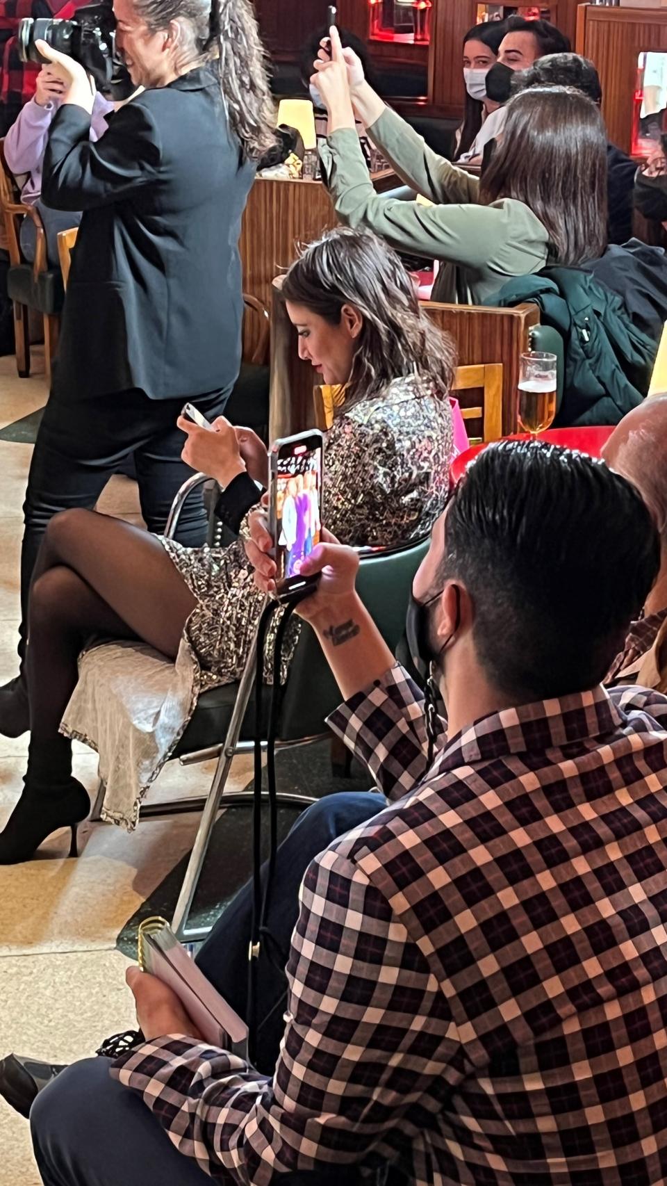 Andrea Levy durante la presentación del gazpacho de Belén Esteban.