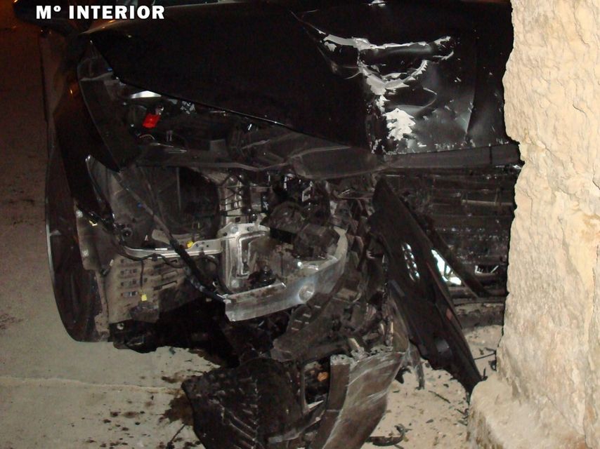 Imagen de como quedo el vehículo tras el accidente en Burgos