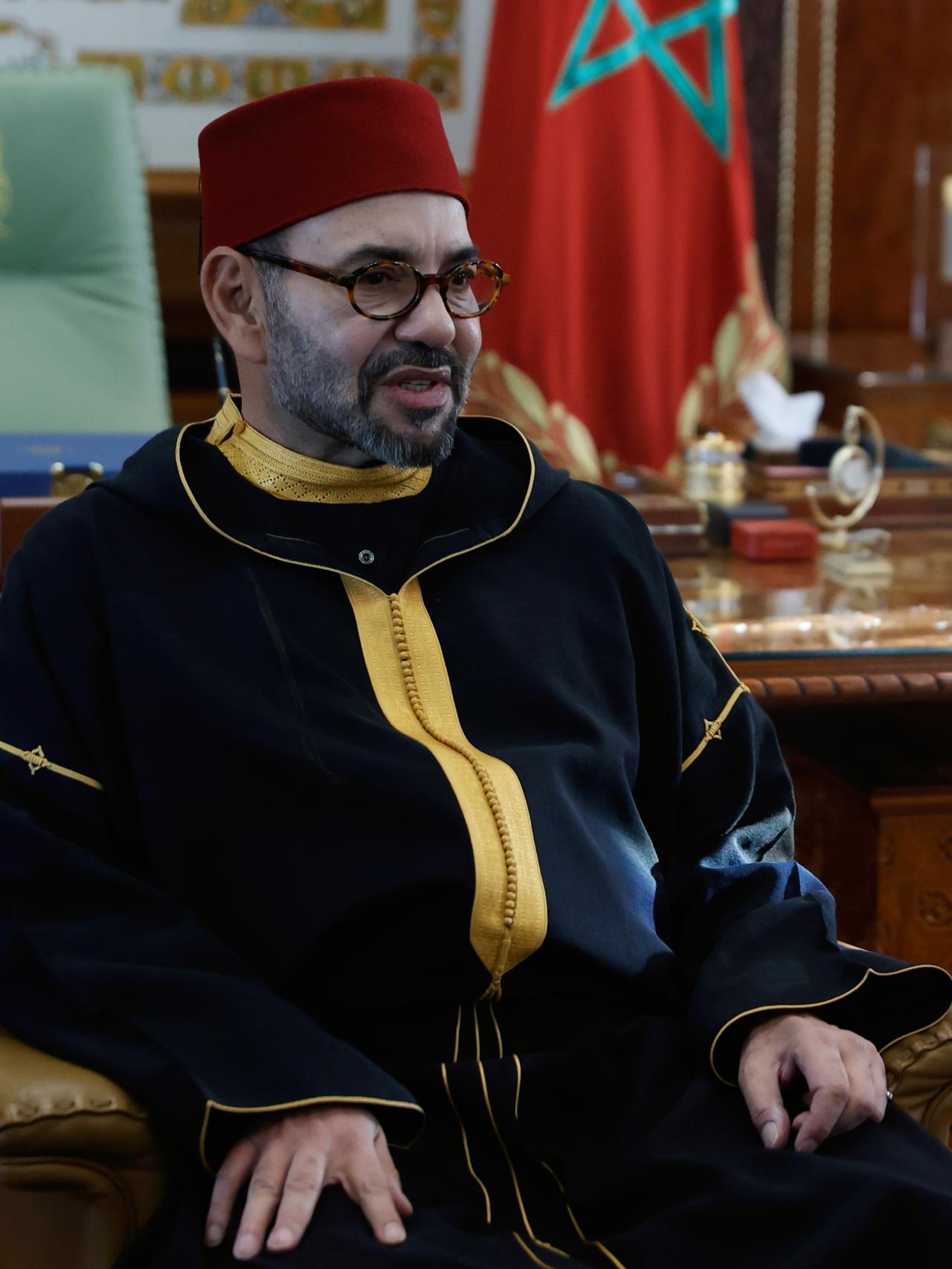 Mohamed VI está más delgado y pálido.