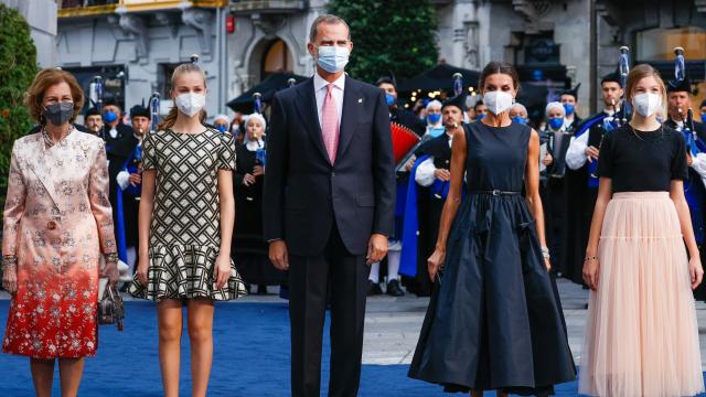 La reina Sofía, la princesa de Asturias, el rey Felipe, la reina Letizia y la infanta Sofía.