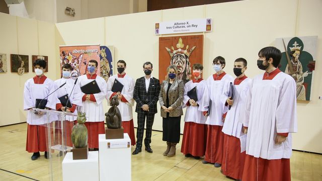 Inauguración en el Centro Cultural San Marcos de Toledo de la exposición Alfonso X. Tres culturas, un rey, del artista toledano Alberto Romero